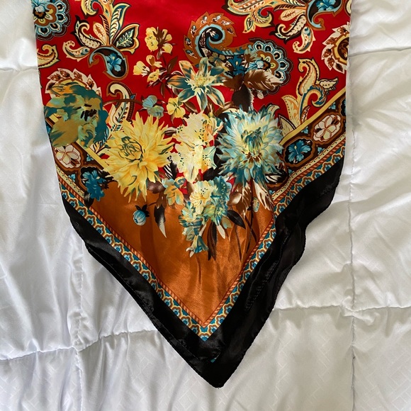 Red Scarf Halter Top - Picture 4 of 4